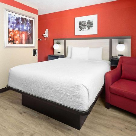فندق Ramada By Wyndham بارسيباني المظهر الخارجي الصورة