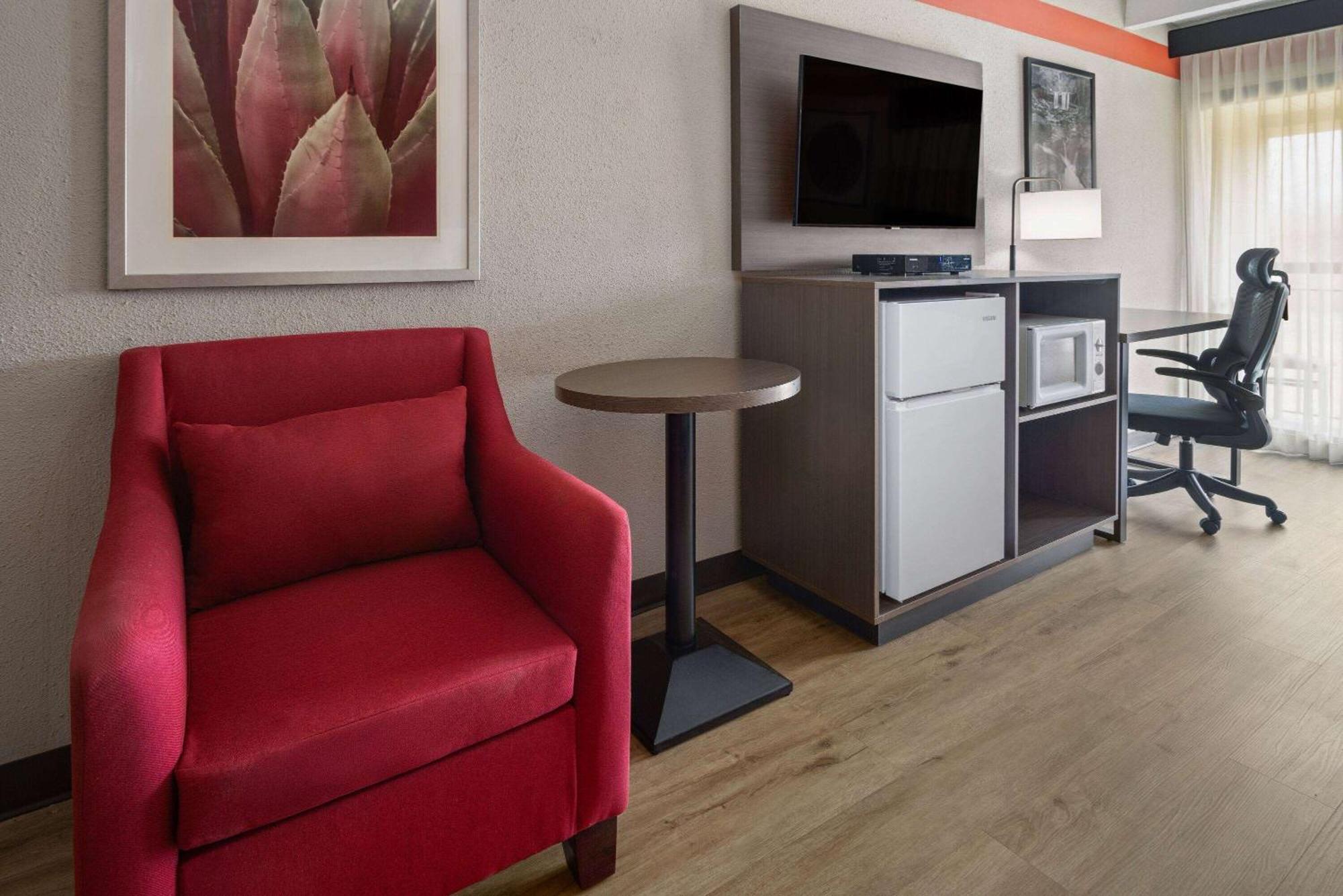 فندق Ramada By Wyndham بارسيباني المظهر الخارجي الصورة