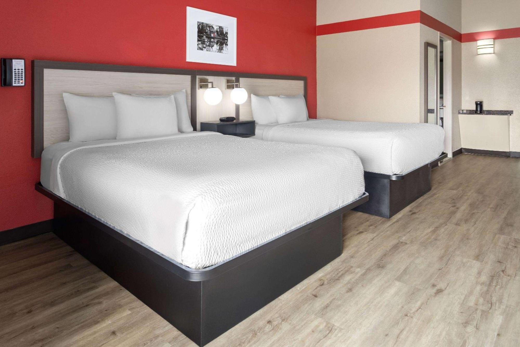 فندق Ramada By Wyndham بارسيباني المظهر الخارجي الصورة