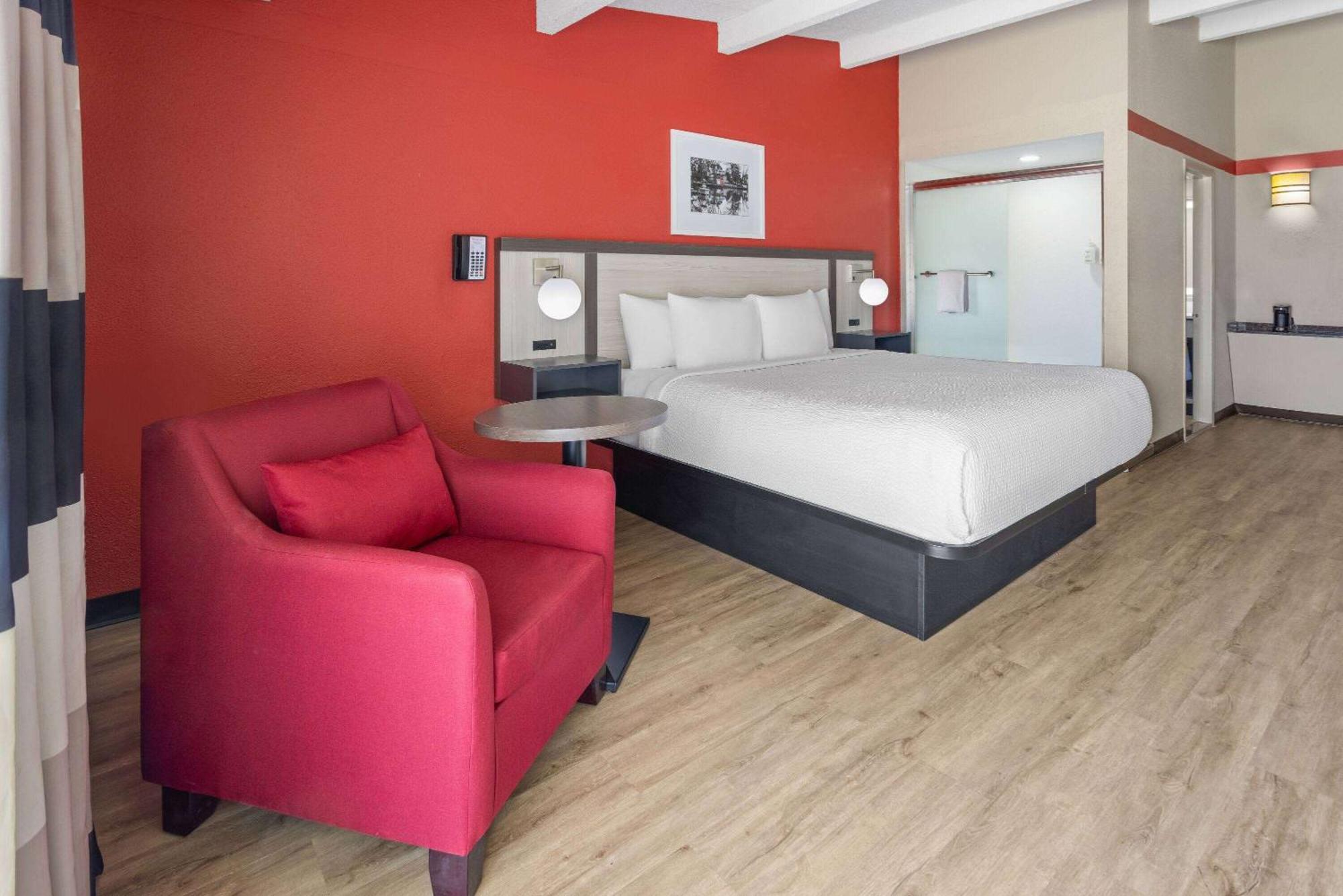 فندق Ramada By Wyndham بارسيباني المظهر الخارجي الصورة
